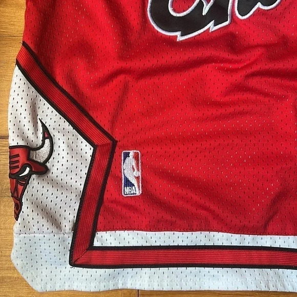 Chicago Bulls Just Don Basketball Shorts Size M - Picture 5 of 6